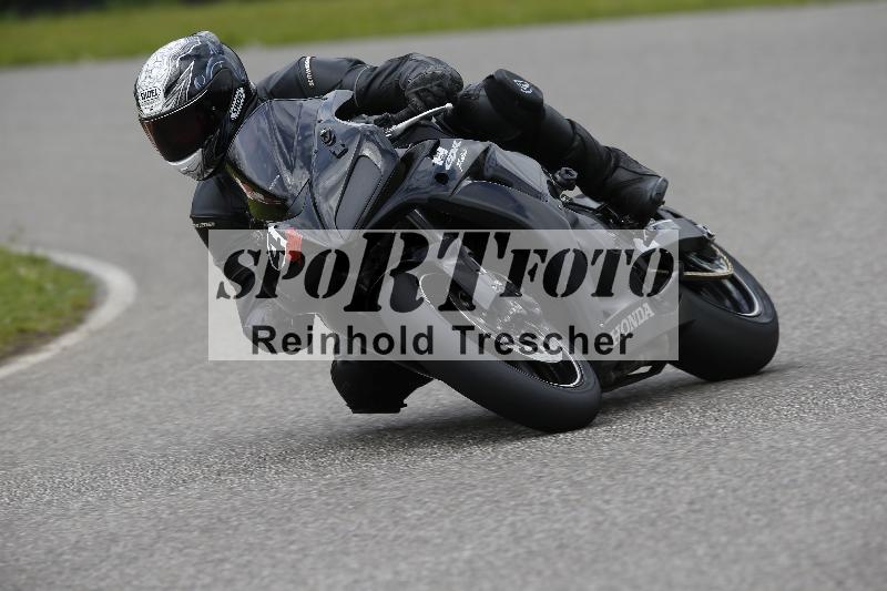 /26 31.05.2024 TZ Motorsport Training ADR/Gruppe rot/4